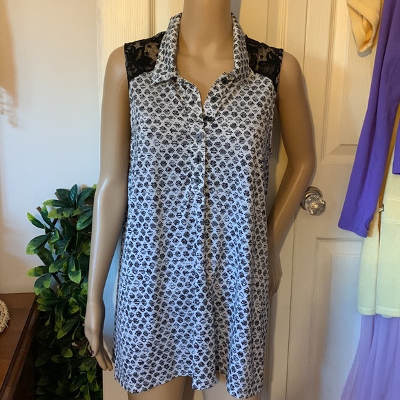 Plus size 1X black lace grey sleeveless tunic shirt top 1X - Picture 4 of 12